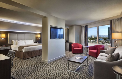 Gateway District Complejo | The STRAT Hotel, Casino & Tower