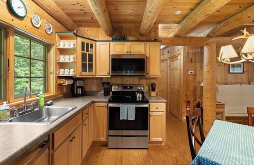 Stratton Cabina | The Stratton Cabin | Close to Stratton & Mt Snow!