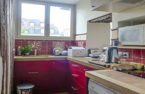 5th Arrondissement Apartamento | THE STREETS OF MOUFETTARD/CONTRESCARPE SQUARE- A PARADIE FOR FOOD LOVERS!