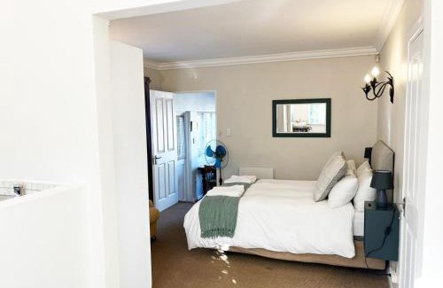 Old Place Apartamento | The Studio on Boekenhout