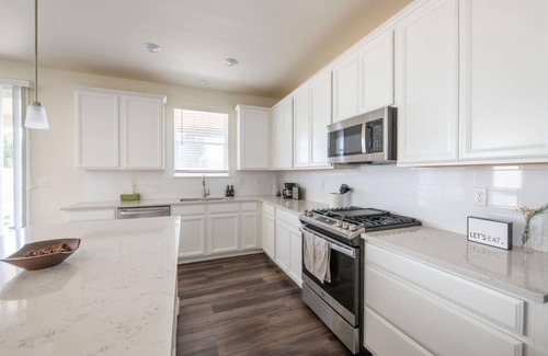 Brighton Casa | The Stylish Stay | Chic Newly Built Retreat