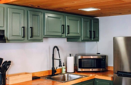 Warren Chalet De Esquí | The SugarFunk Chalet (Access Rd w/Sugarbush Views)