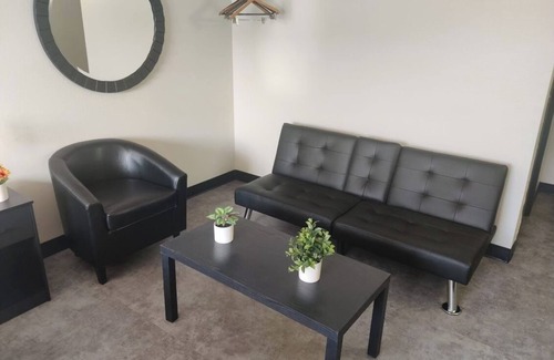 Rapid City Hotel | The Suite Inn