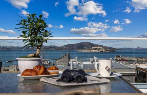 Fisherman's Wharf Complejo | The Suites at Fisherman's Wharf