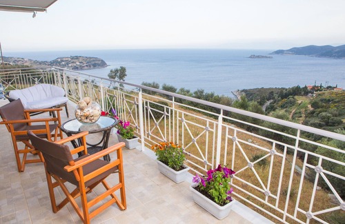 Agii Apostoli Casa | The Summer House by Argo Hotel