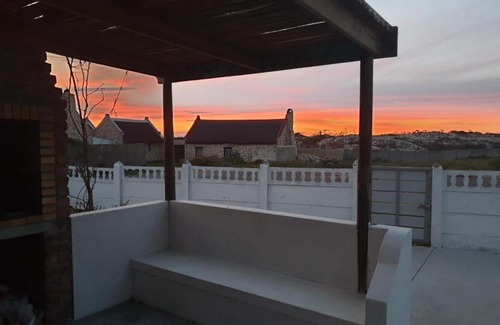 Arniston Casa | The Summer Place - Arniston Waenhuiskrans