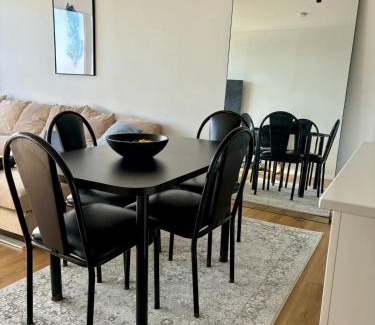 Spring Hill Apartamento | The Summit Apartments - Spacious 9th floor apartment