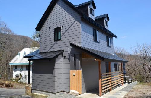 Hokujo Chalet De Esquí | The Summit Chalet