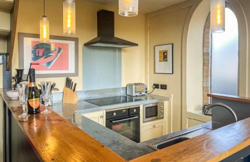 Middlemarsh Casa | The Sunday Schoolroom