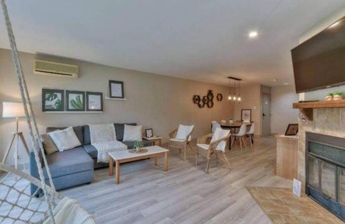 Mont-Tremblant Casa | The Sunny half croissant