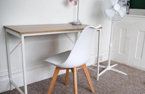 Eastbourne Casa | The Sunny Side, FREE CAR PARK, 3 minutes to the beach