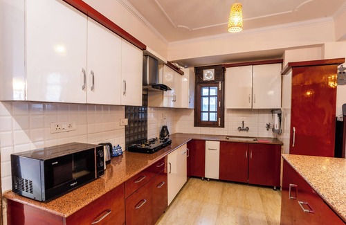 Shimla Apartamento | The Sunset Abode Shimla 4BR Valley Views