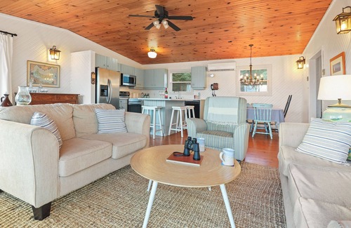 Fernwood Casa | The Sunset Beach Bungalow