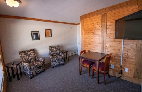 Munising Hotel | The Superior Motel