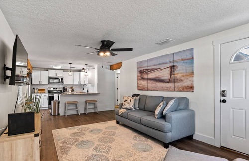 Saint Augustine Shores Casa | The Surf Rider | House St. Augustine with enclosed yard & on-site golf