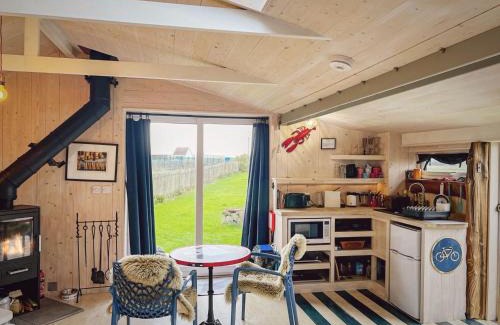 Camber Casa | The Surf Shack