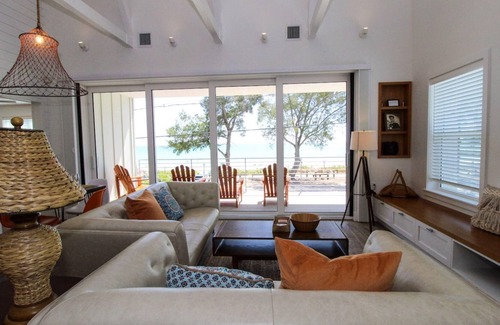 Bradenton Beach Casa | The Surof House by AMI Locals