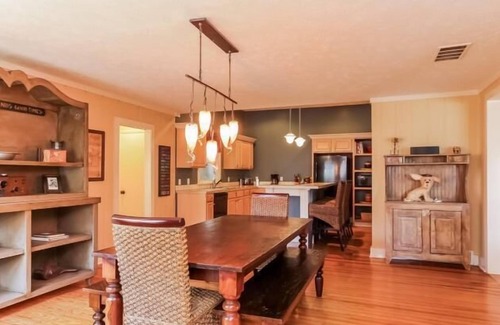 Saugatuck Villa | The Swallow - Three Bedroom Villa, Sleeps 7