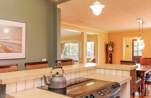 Saugatuck Villa | The Swallow - Three Bedroom Villa, Sleeps 7