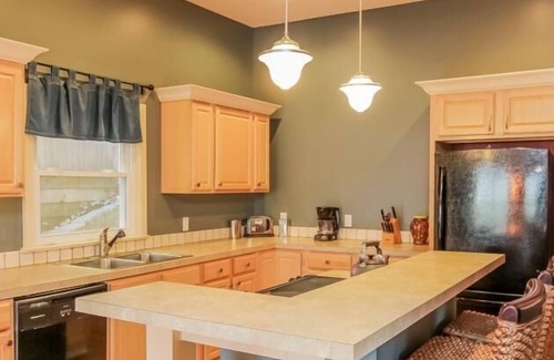Saugatuck Villa | The Swallow - Three Bedroom Villa, Sleeps 7