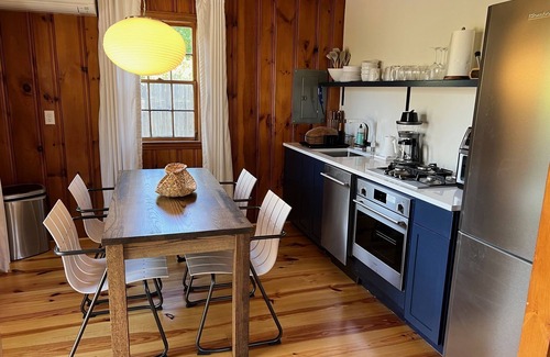 Dennis Port Cabaña | The Sweet Retreat - Less than 1/2 mile to Dennis Port beaches