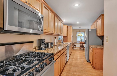 Mount Gretna Casa | The Swiss Chalet in Mount Gretna