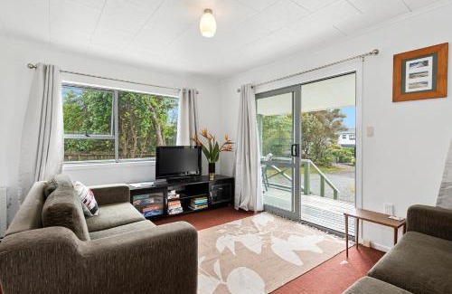 Mangawhai Heads Casa | The Taranui Cottage - Mangawhai Heads Holiday Home