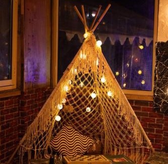 Naddi Otro | The tented tribe