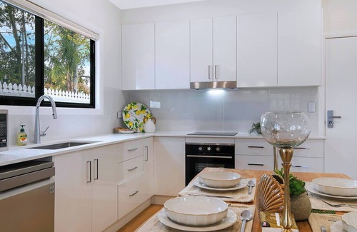 Macgregor Casa | The Terrarena Family Stay near Shopping and Eateries