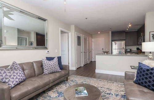 Oxford Casa | The Texan at 514 by Apex Short Term Stays