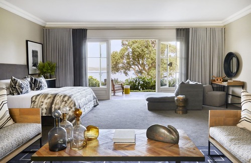 Greater Hermanus Hotel | The Thatch House Hermanus