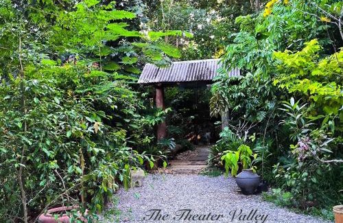 Saluang Casa | The Theater Valley เดอะ เธียเตอร์ วาเลย์