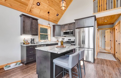Sunday River Area Casa | The Timbers on Monkey Brook | 4 Bed, 3 Bath