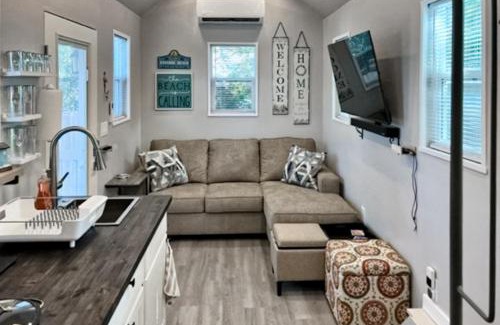 Navarre Casa | The Tiny Haven