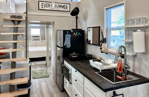 Navarre Casa | The Tiny Haven