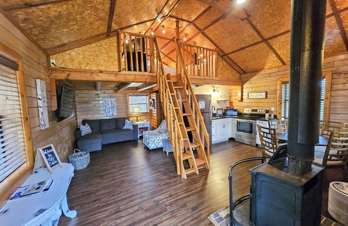 Lampe Casa | The Tiny Log Cabin