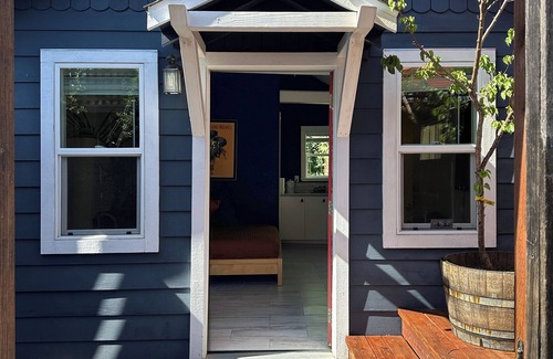 Guerneville Cabina | The Tiny Tipsy Turtle