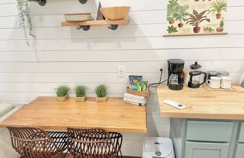 Blackshear-Prospect Hill Casa | The Tiny with Big Time Vibes and Walkability