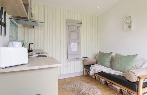 St Wenn Cabaña | THE TINYSTORE, romantic, character holiday cottage in Lanivet