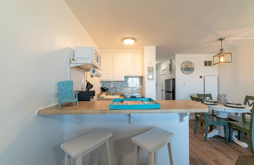 Thomas Drive Condominio | The Tip-Sea Turtle Panama City Beach, Beachfront Studio! Sleeps 4