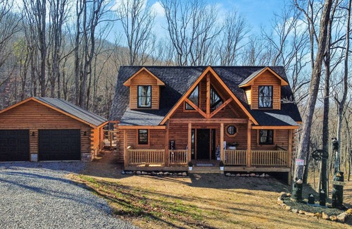 Talking Rock Cabina | The Tipsy Bear Cabin