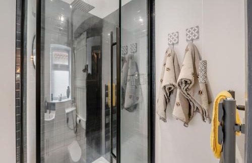 Guisborough Casa | The Tipsy Bee At 143