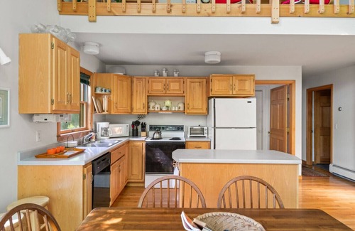 Rome Casa | The Tipsy Moose | Ayuh Lakeside Lodge