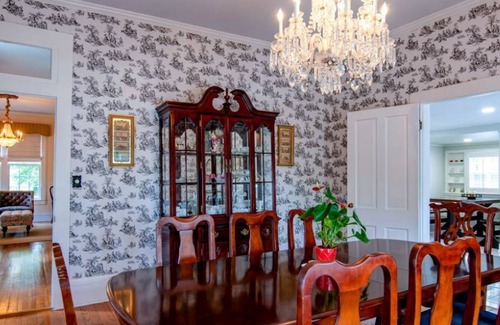 Lynchburg Casa | The Tolley House is one of the most storied and elegant homes in the region!