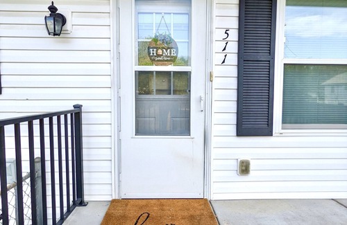 Joplin Casa | The Toucan: Dreamy 2 Bed Home Near Arts District