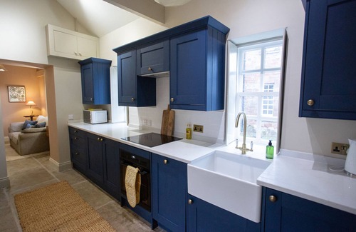 Kirklinton Cabaña | THE TOWER, character holiday cottage, with a garden in Longtown