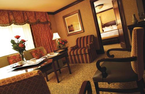 Downtown Hotel | The Towers at The Kahler Grand