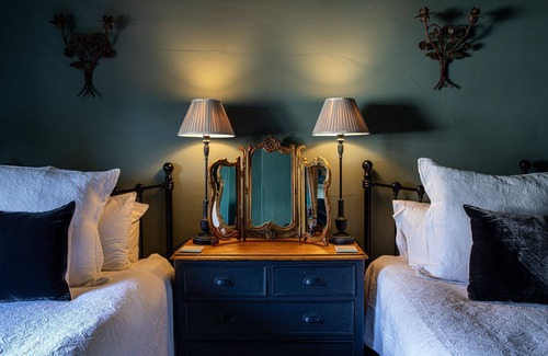 Sherborne Cabaña | The Townhouse Sherborne - Luxury Cottages