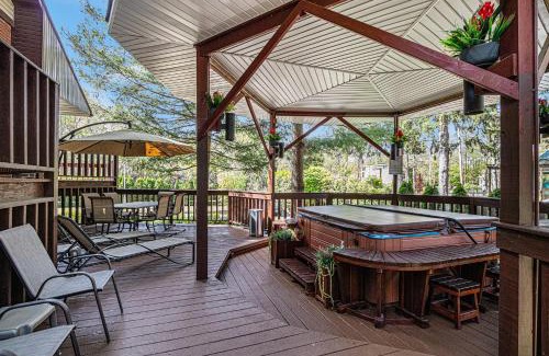 Union Pier Casa | The Townline House