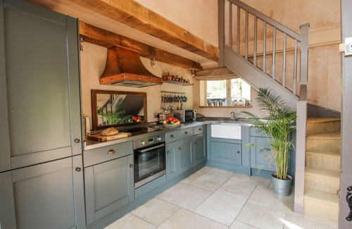 Wollerton Cabaña | The Tractor Shed